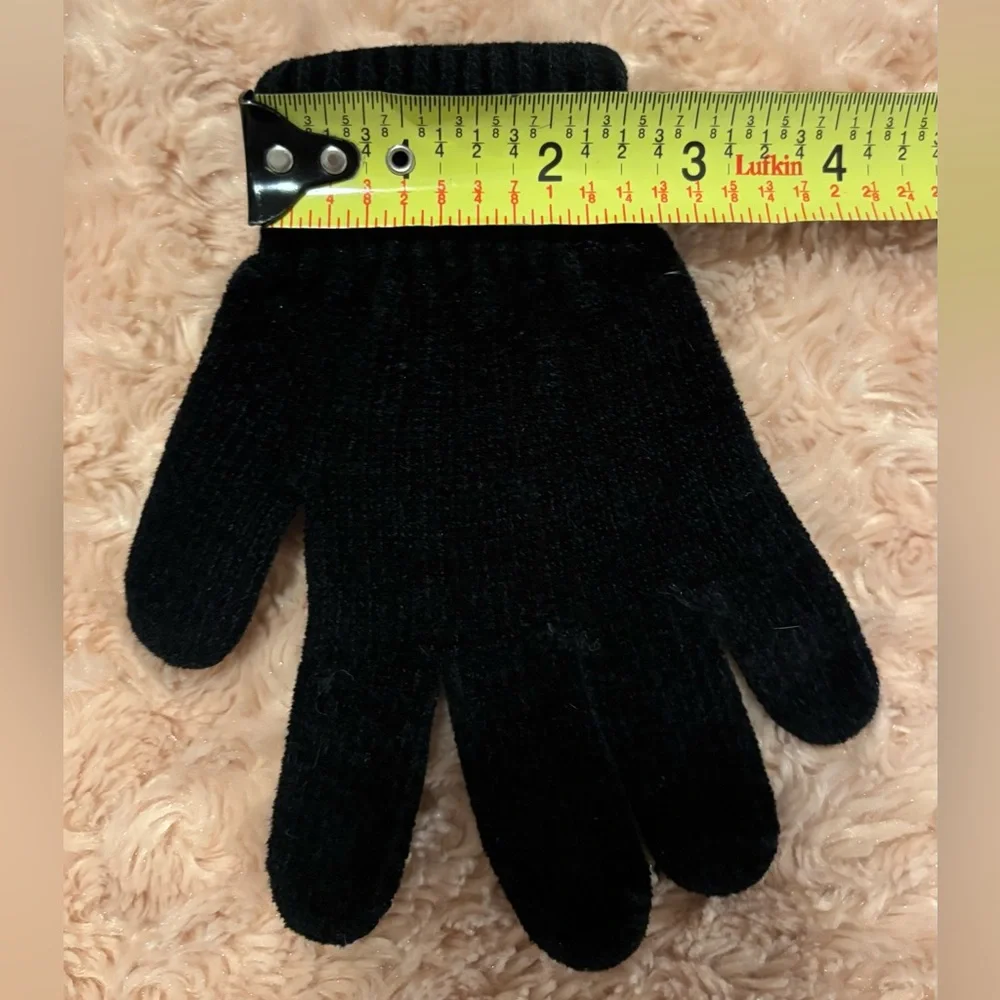 Kids Unisex Black Velour Soft Gloves Size 4-7 ~In excellent condition